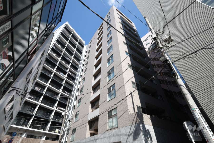 クレイシア神田淡路町の外観（南西側から）