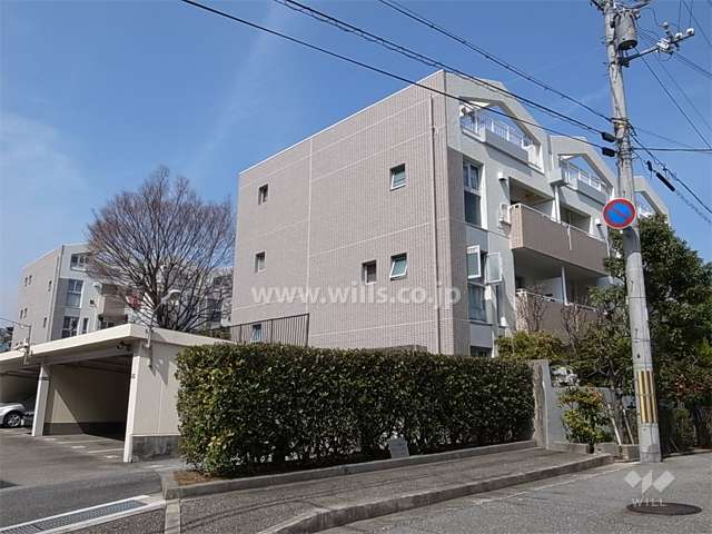 タウンハウス夙川（A棟とC棟）の外観（北西側から）