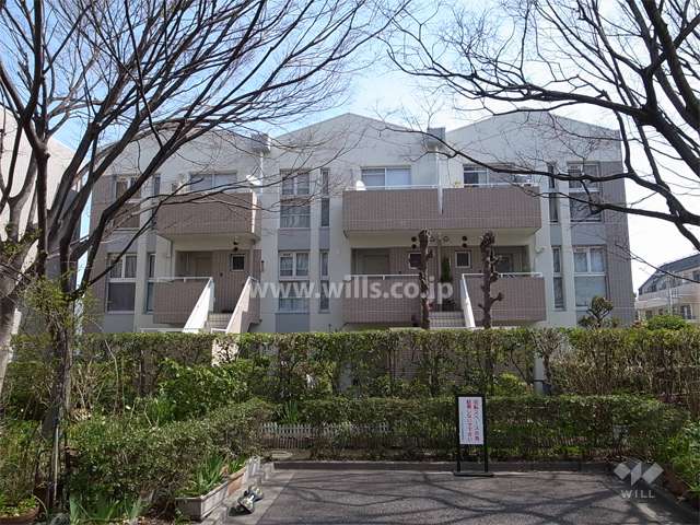 タウンハウス夙川（A棟）の外観（西側から）
