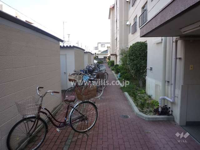 敷地内の通路