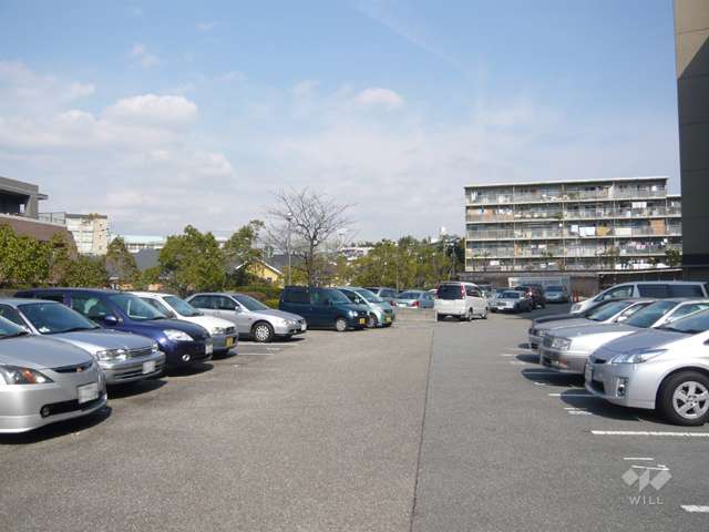 敷地内平面駐車場