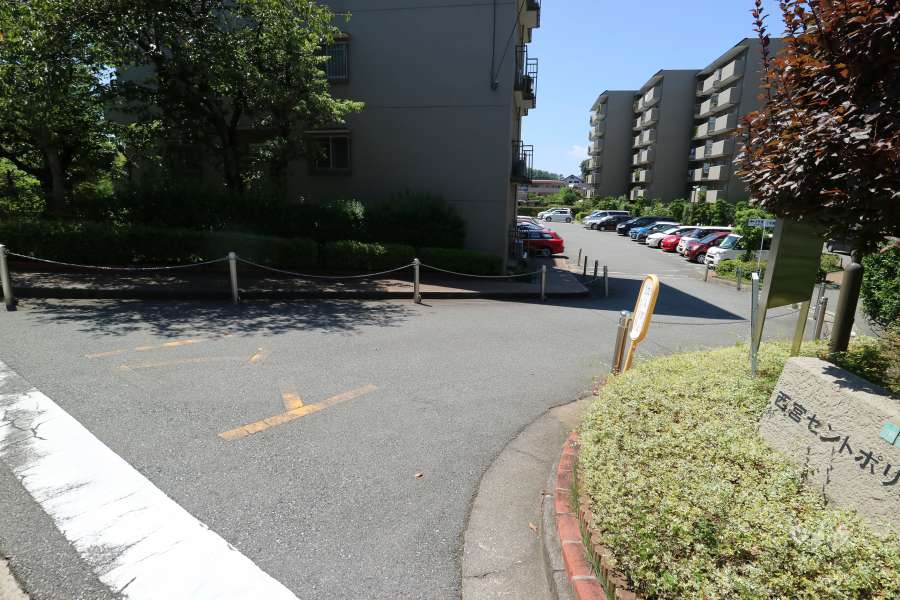 駐車場入り口