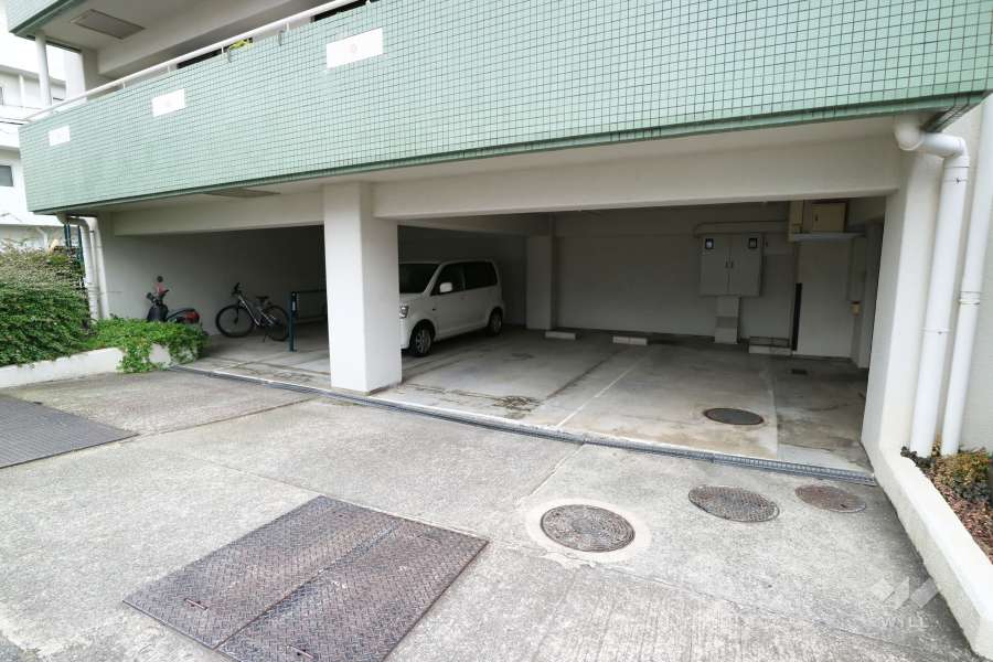 敷地内駐車場（屋内平面式）