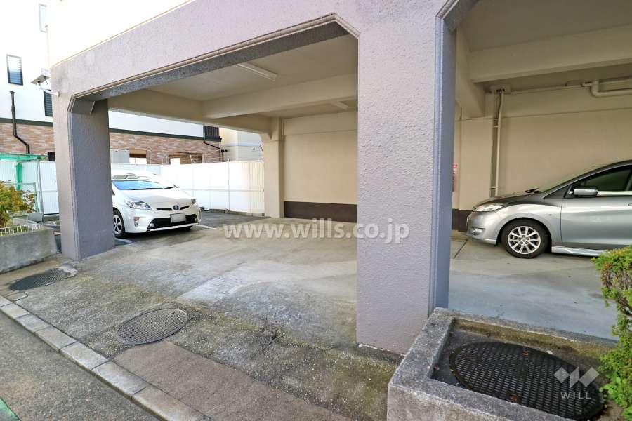 敷地内駐車場（屋内平面式）