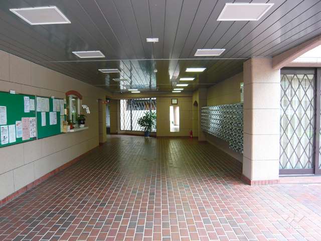エントランスホール