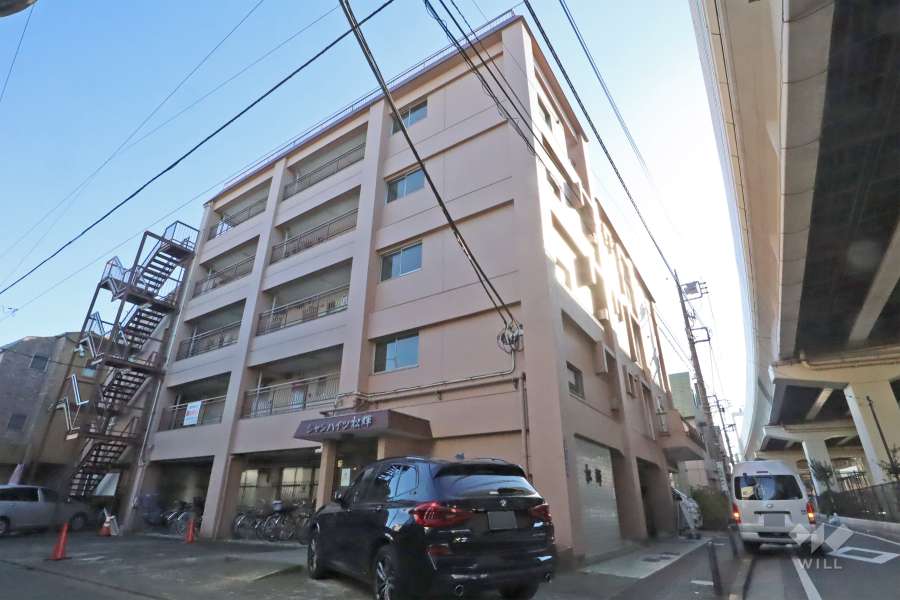 シャンハイツ松輝の外観(北西側から)