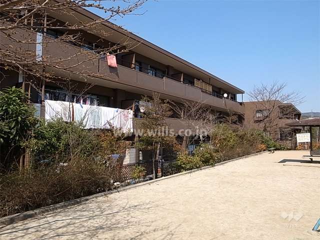 ベル・アーバニティ西宮名塩の外観（南西から）