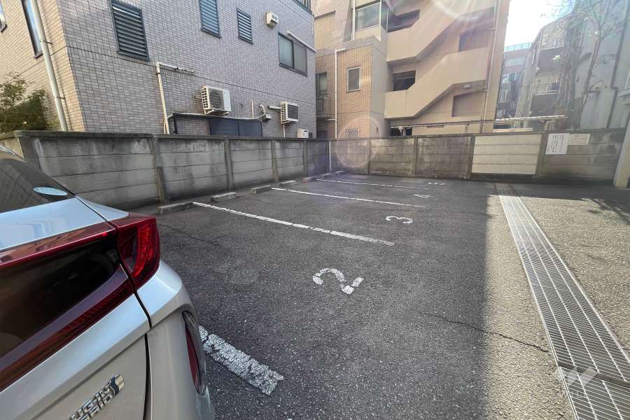 敷地内駐車場（屋外平面式）