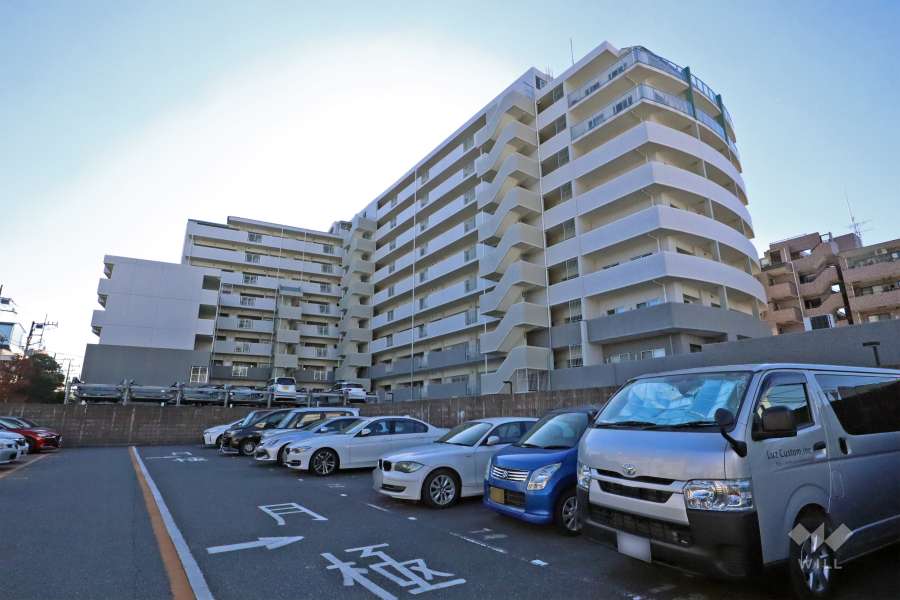 クレッセント東京リプライムの外観(北東側から)