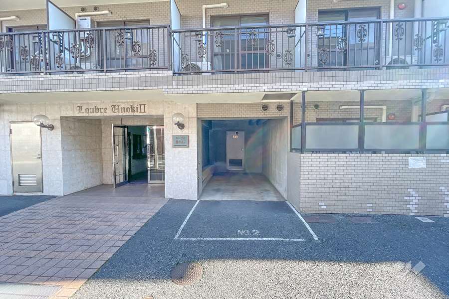 敷地内駐車場（屋外平面式）