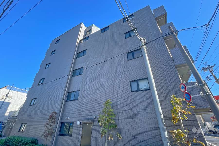 ルーブル鵜の木参番館の外観（北西側から）