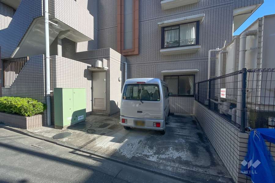敷地内駐車場（屋外平面式）