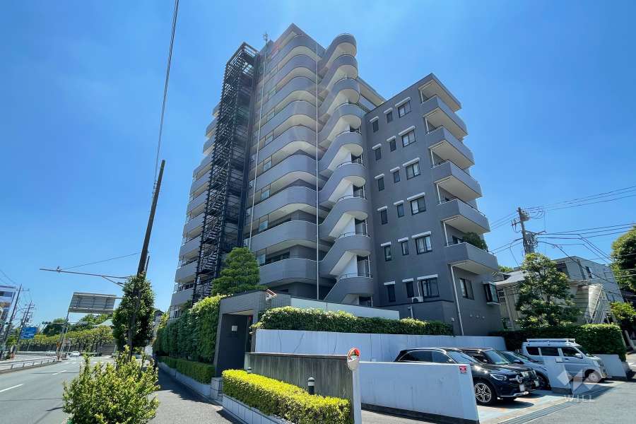 東急ドエルアルス鵜の木イーストコートの外観（北東側から）