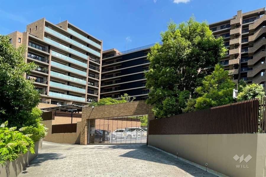 駐車場の出入り口