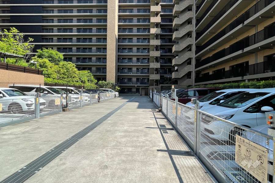 敷地内駐車場（屋外機械式）
