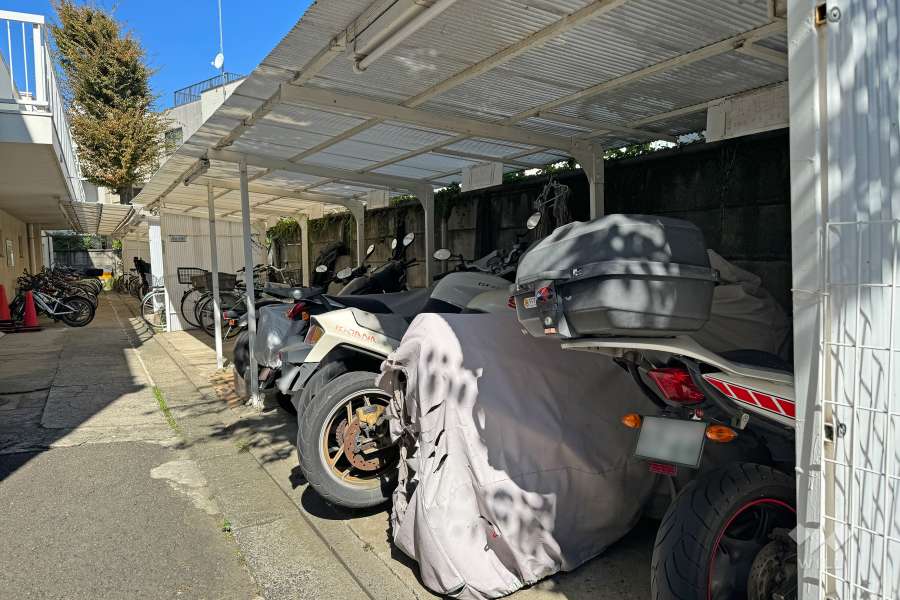 バイク置場