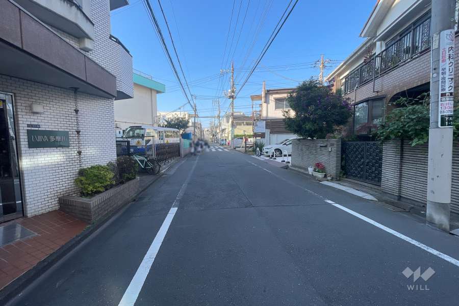 敷地北西側の前面道路