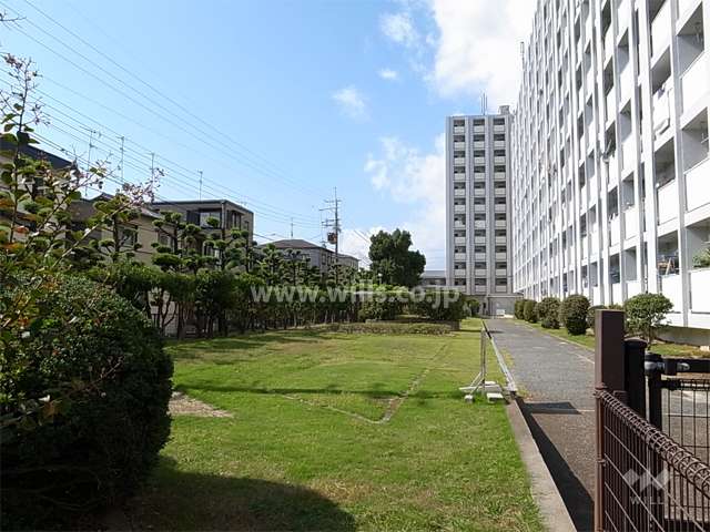 敷地南部分の緑地スペース