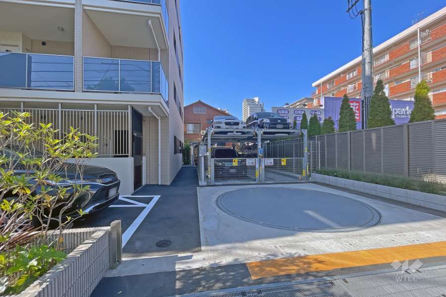 駐車場の出入り口