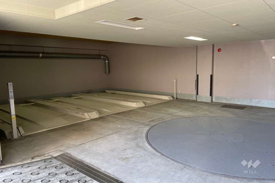 敷地内駐車場（屋内機械式）