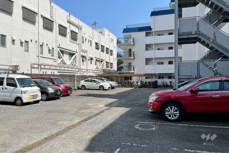 敷地内駐車場（屋外平面式）