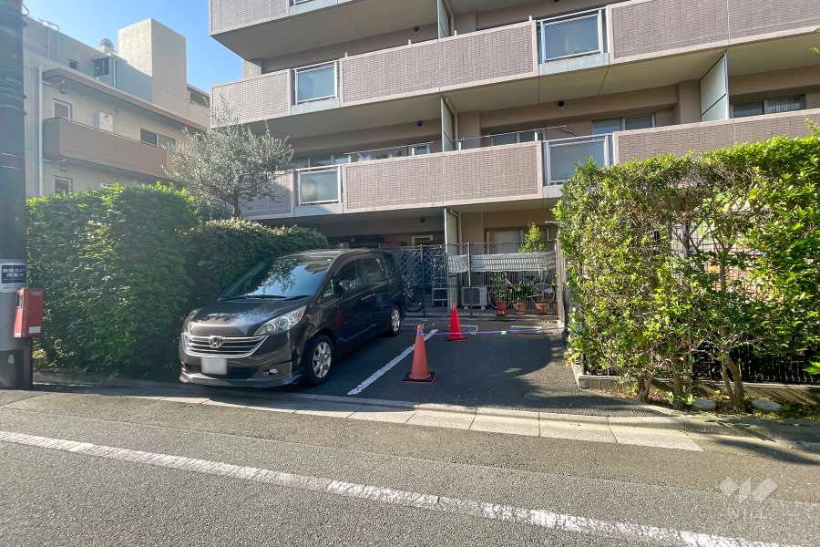 敷地内駐車場（屋外平面式）