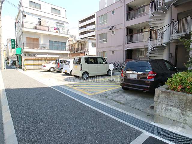 敷地内駐車場
