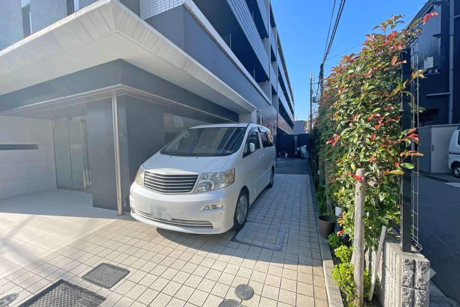 敷地内駐車場（屋外平面式）