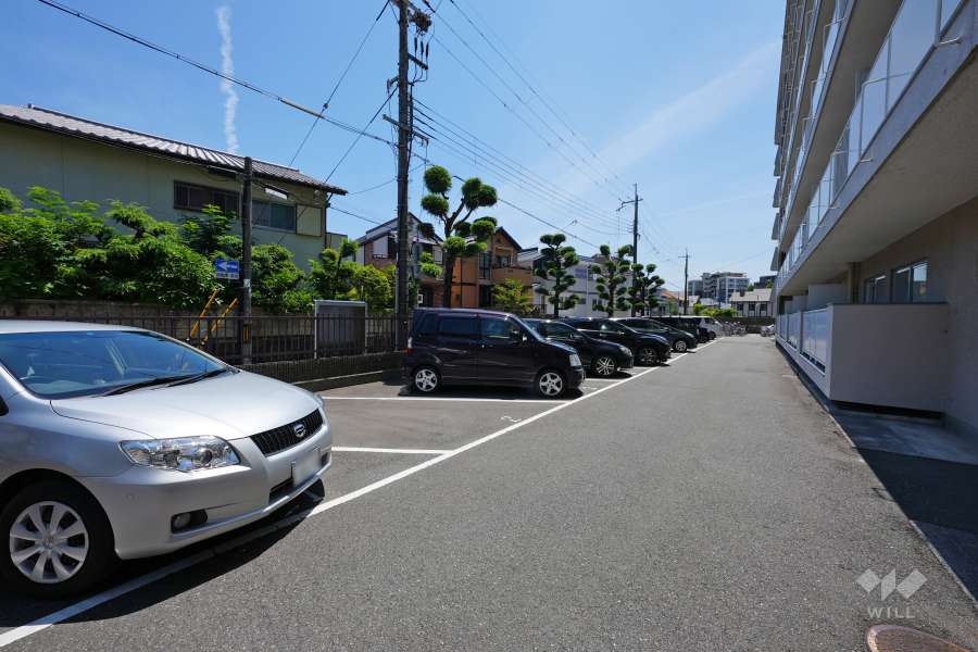 敷地内駐車場(屋外平面式)