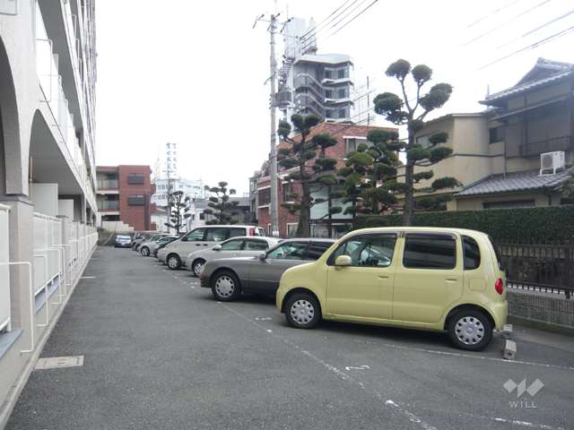 敷地内駐車場（屋外平面式）