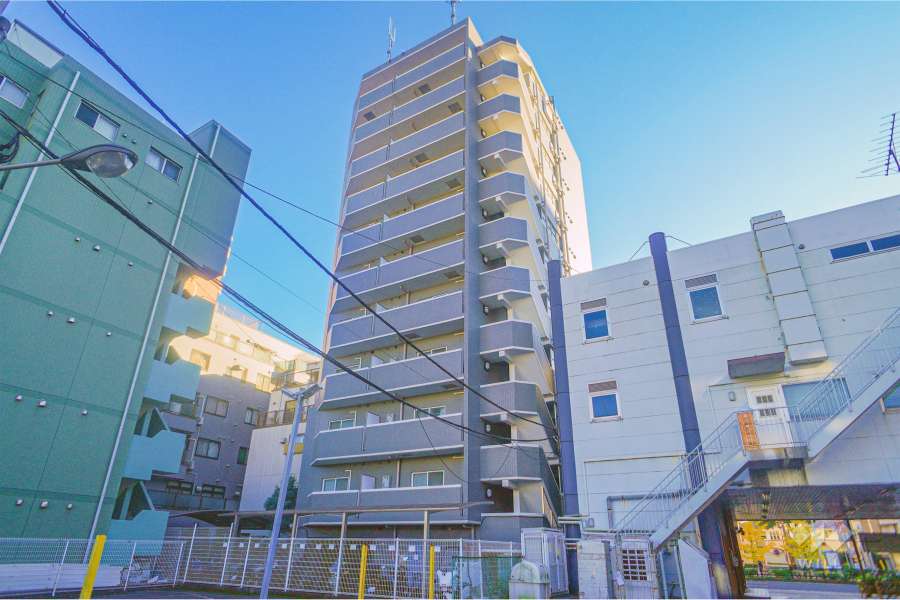 エスコート蒲田の外観（北西側から）