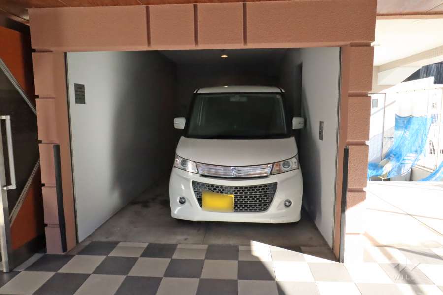 敷地内駐車場（屋内平面式）
