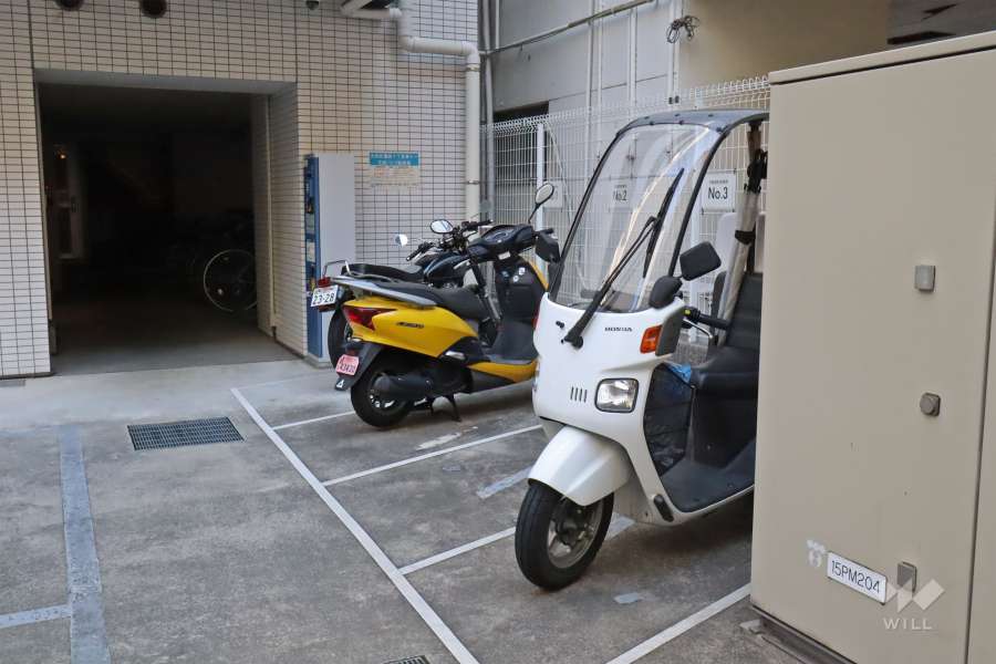 バイク置き場