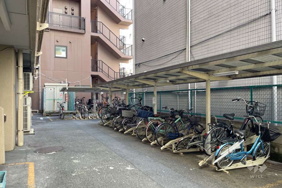 駐輪場（屋根付き）