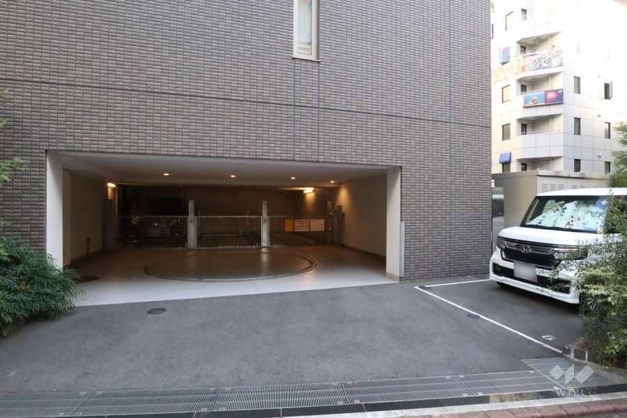 敷地内駐車場（屋外平面式・屋内機械式）