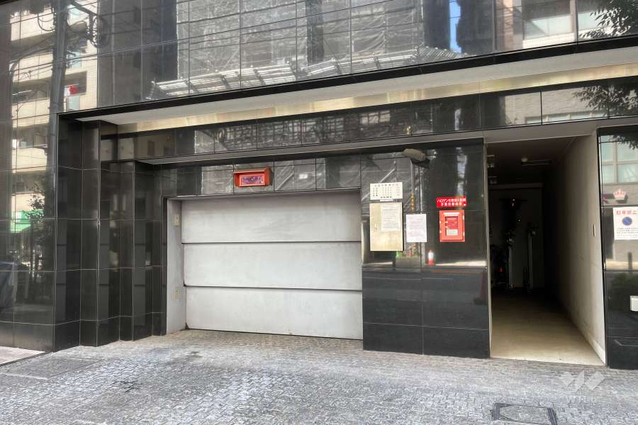 敷地内駐車場（屋内機械式）