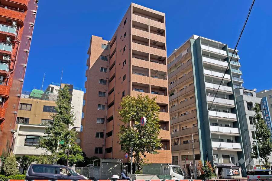 エルドゥーチェ蒲田の外観（南西側から）