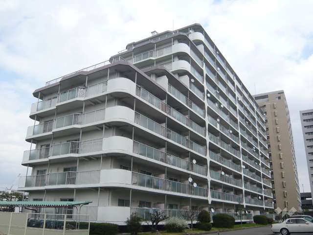 日商岩井香櫨園マンション1号棟の外観（南西から）