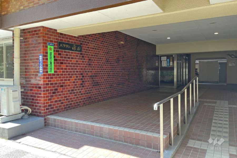 エントランスアプローチ　