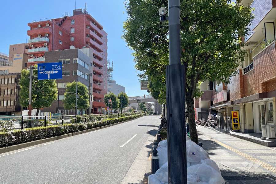 敷地東側の前面道路