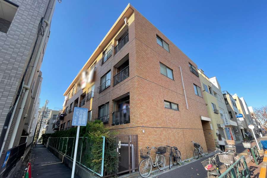 クラウンコーポラスの外観（南東側から）