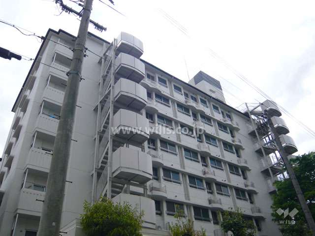西宮東パークマンションの外観（北側から）