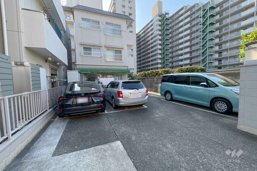 敷地内駐車場（屋外平面式）