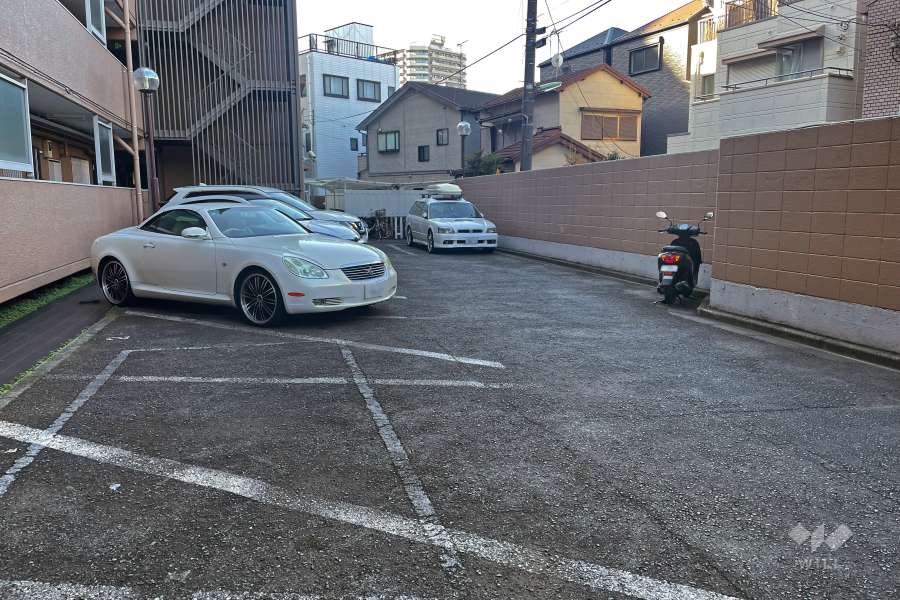 敷地内駐車場（屋外平面式）