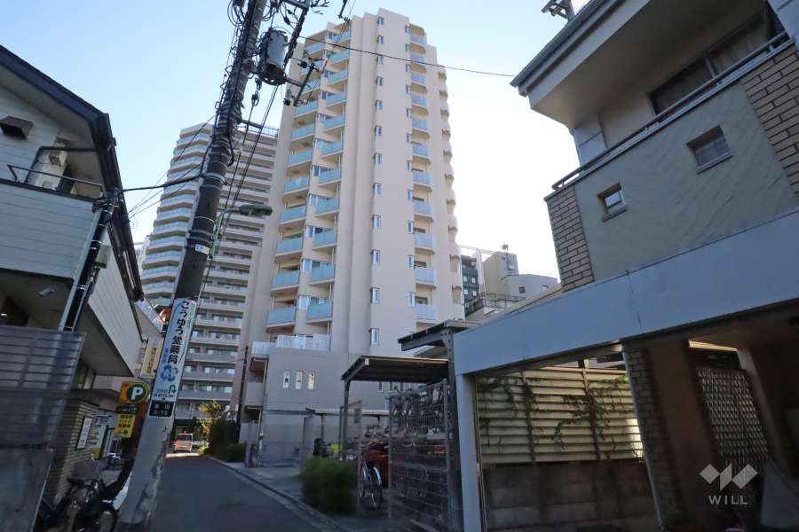 ローレルコート蒲田の外観（北東側から）