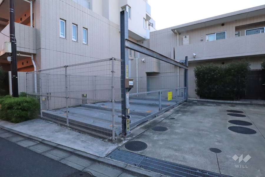 敷地内駐車場（屋外機械式）