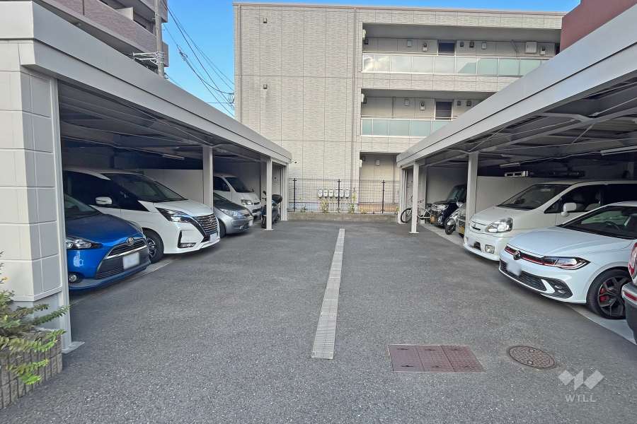 敷地内駐車場(屋内平面式)