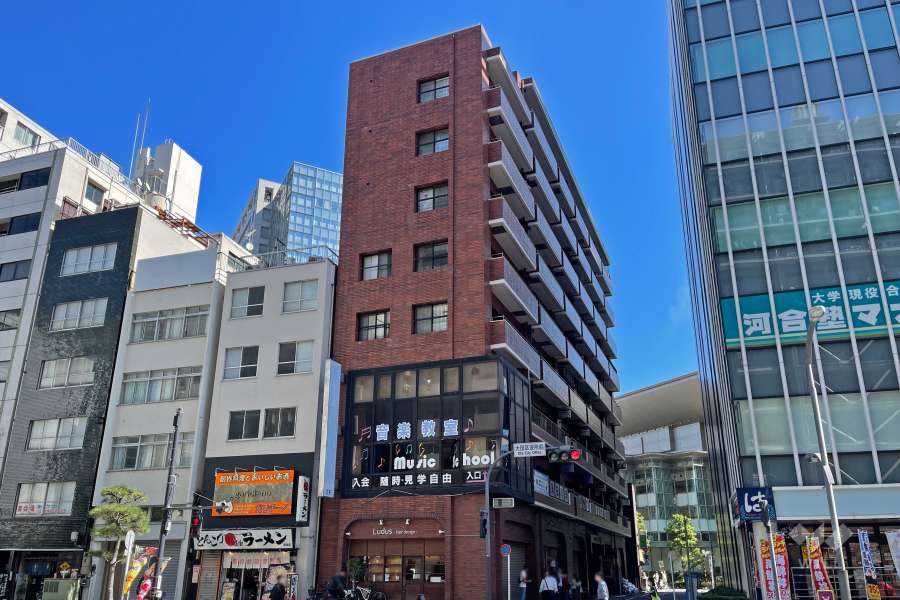 ロイヤルハイツ蒲田の外観（南西側から）