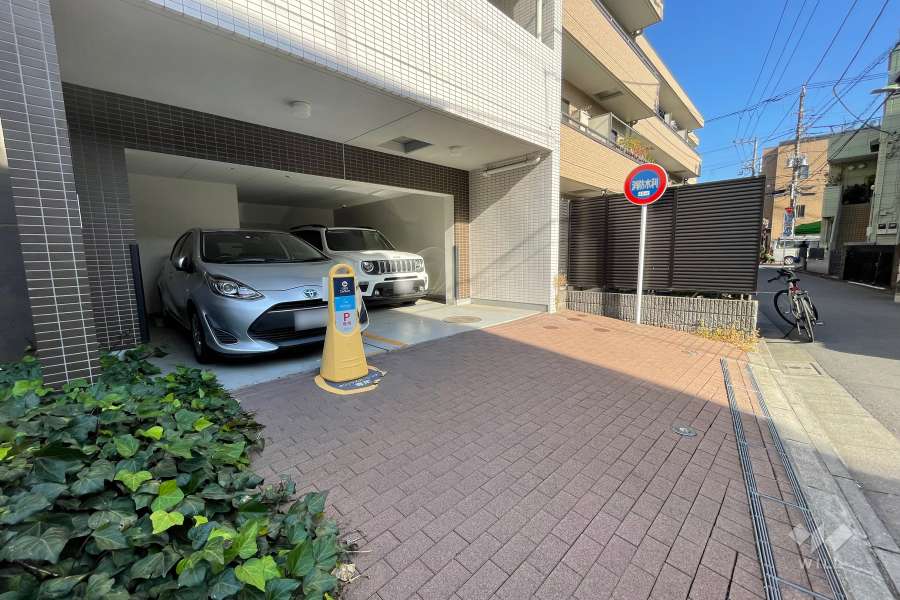 敷地内駐車場（屋内平面式）