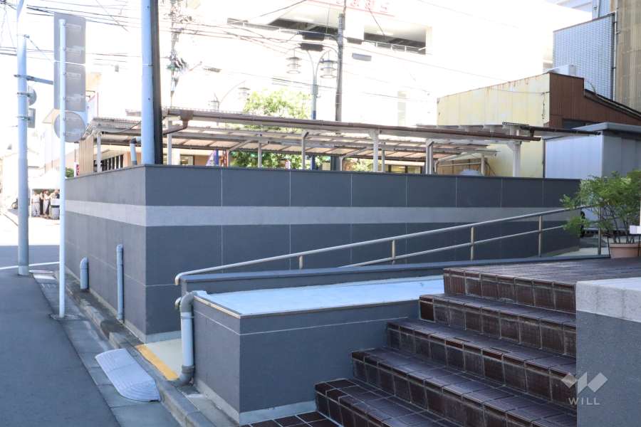 駐輪場（屋根付き）